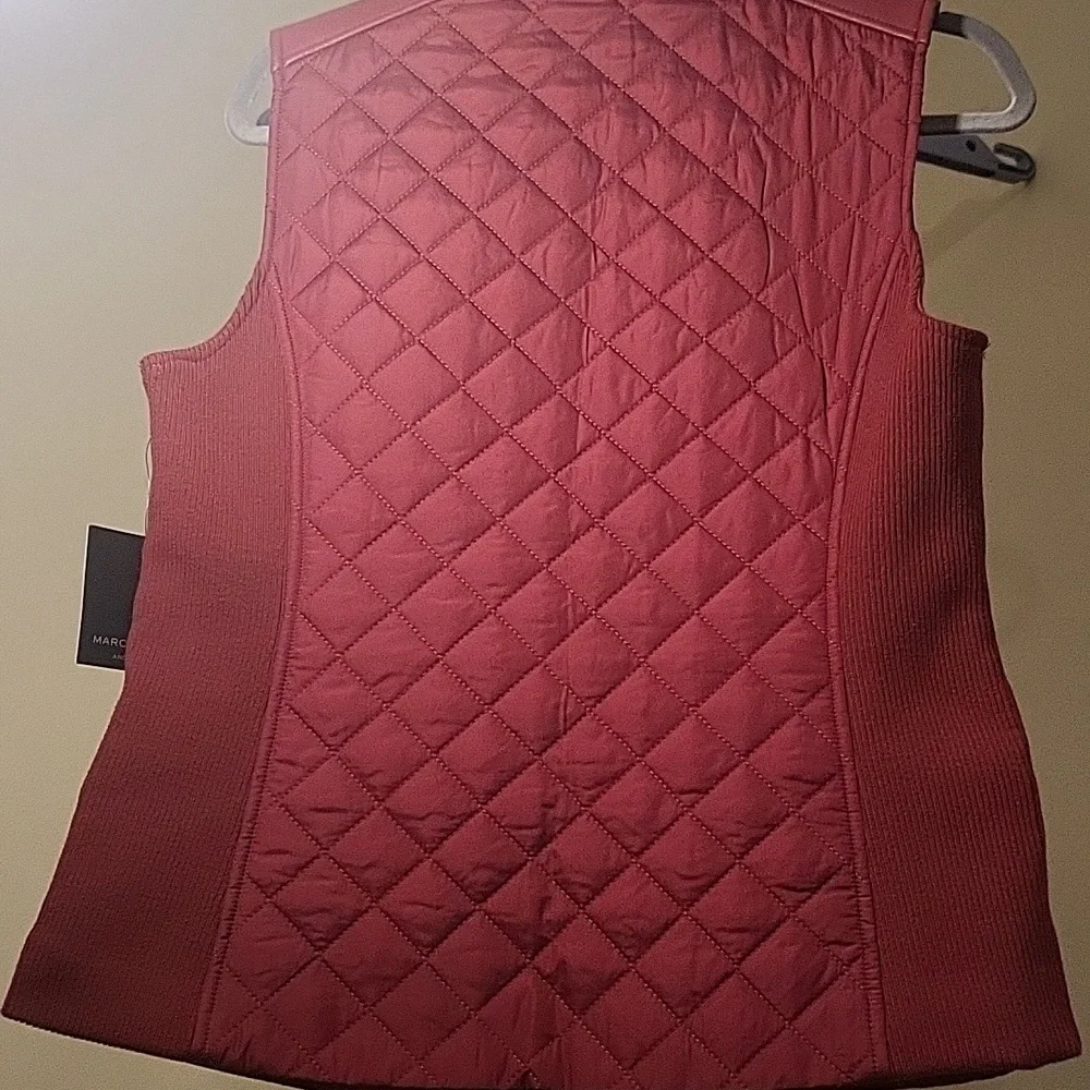 Ruby red - Picture 3 of 8